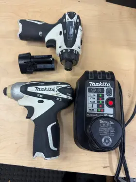 Makita Td090d 10.8v Drill And Driver Df030d 2x Bl1013 Batteries Ecp016433